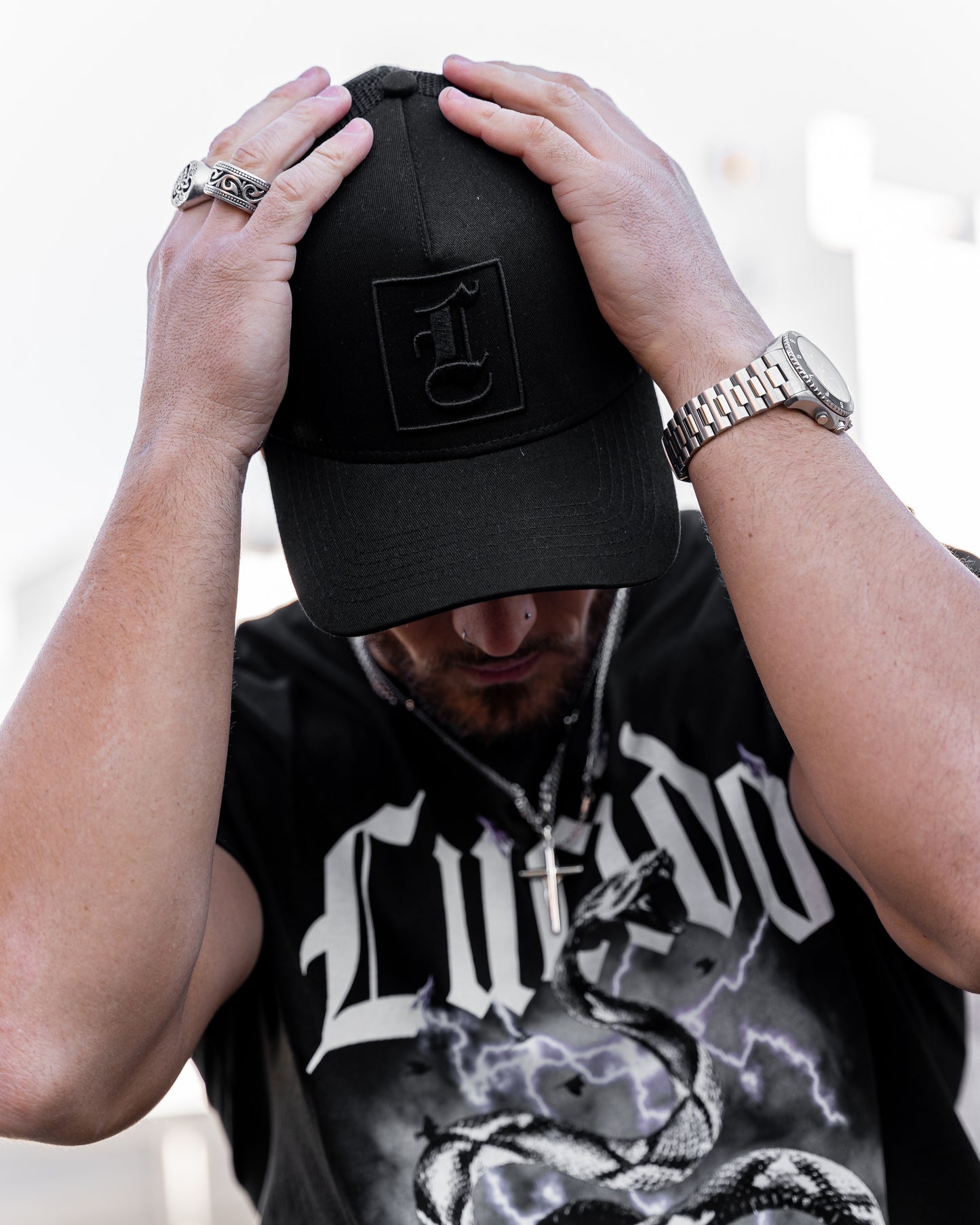TRIPLE BLACK LUCIDO TRUCKER